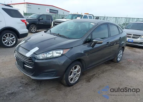 2015 Ford Fiesta Se z USA, uszkodzony, nr VIN 3FADP4BJ5FM114808